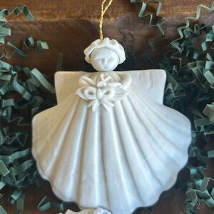 Margaret Furlong angel ornament